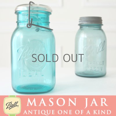 画像1: 【希少】アンティーク メイソンジャー Ball Mason jar  ビンテージ　Quart(クォート)　ワイヤー型　Bicentennial Celebration　ワシ彫刻　ブルー×ホワイト蓋ホワイト蓋